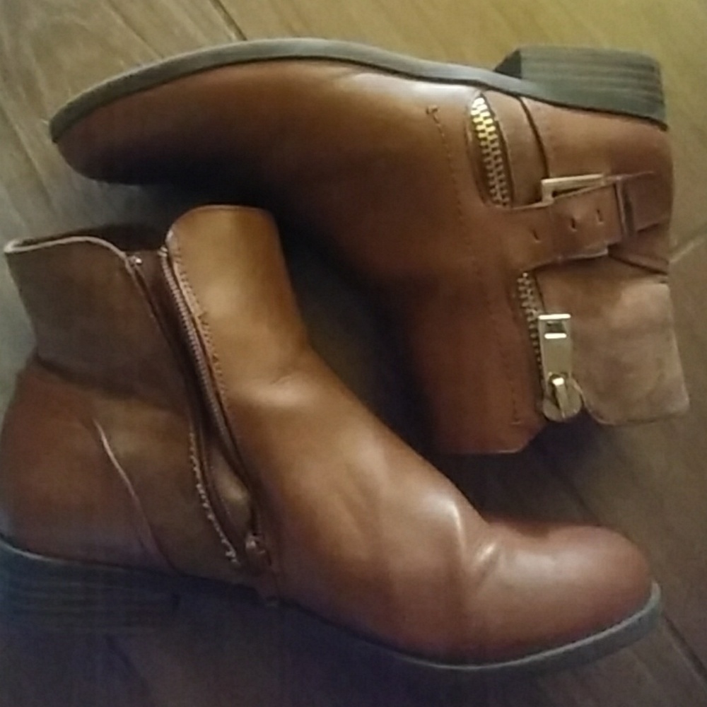Women's boots
