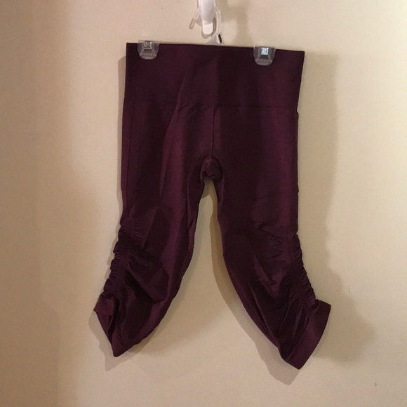 lululemon athletica Pants - Lululemon Purple Crop Leggings