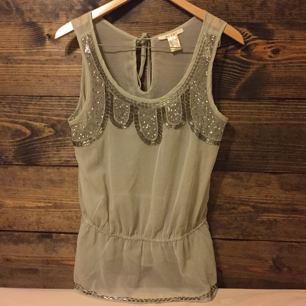 SALE! Beautiful beaded grey top ❤️