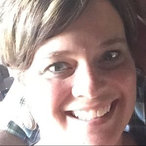 Meet your Posher, Alicia