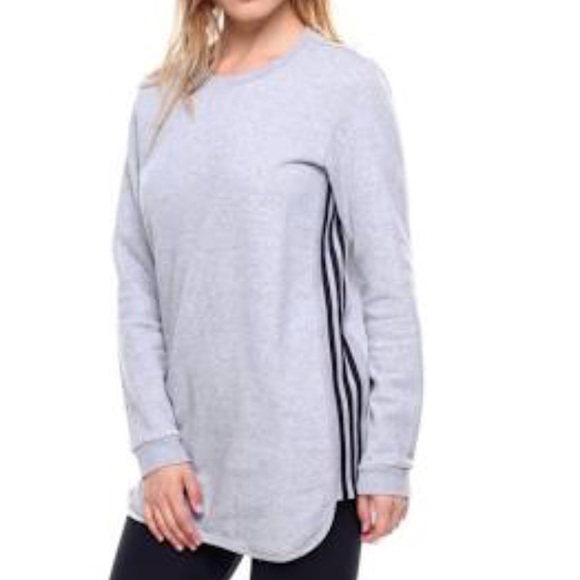 Adidas Signature 3 stripe Long Sweatshirt NWT Sz S - Picture 4 of 4