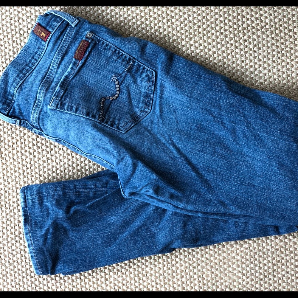 Gently worn 7forallmankind sz 30x29