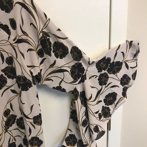 Bell sleeved floral top (sz L) from Lauren Conrad