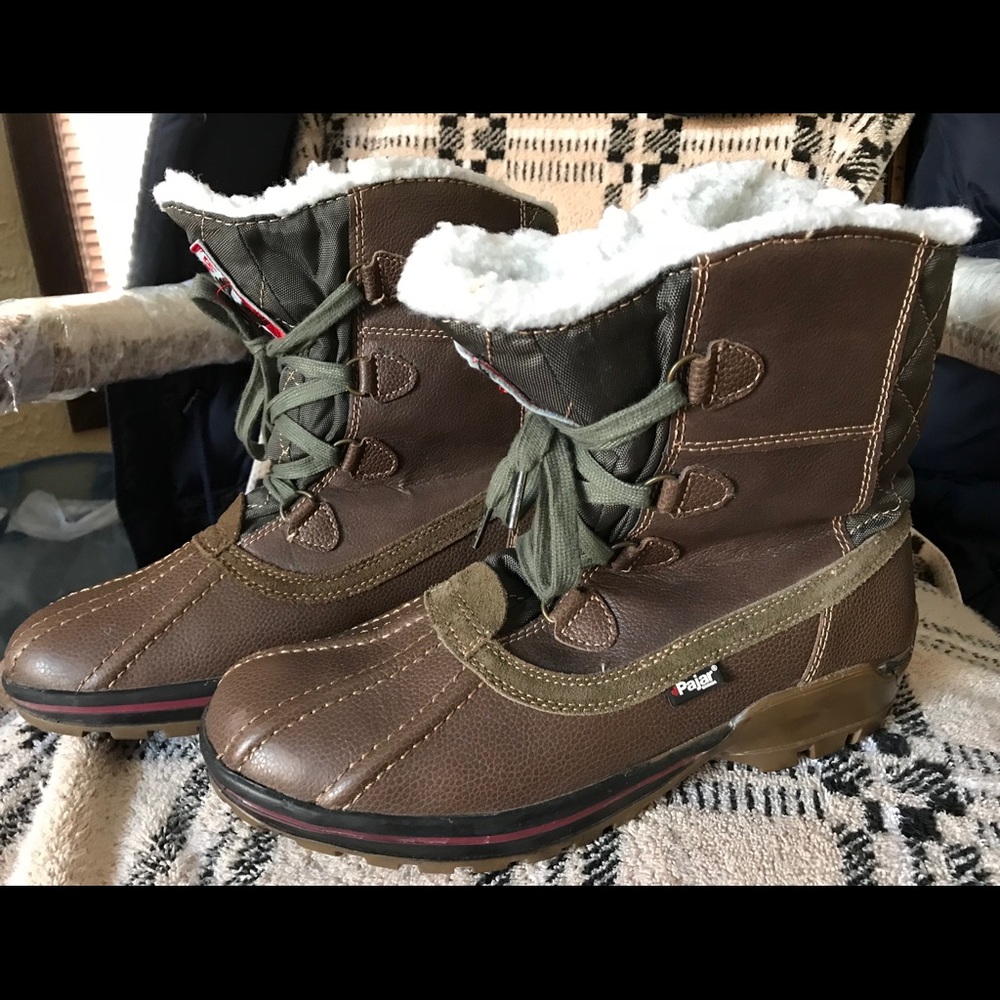 Pajar mens winter boots size 10
