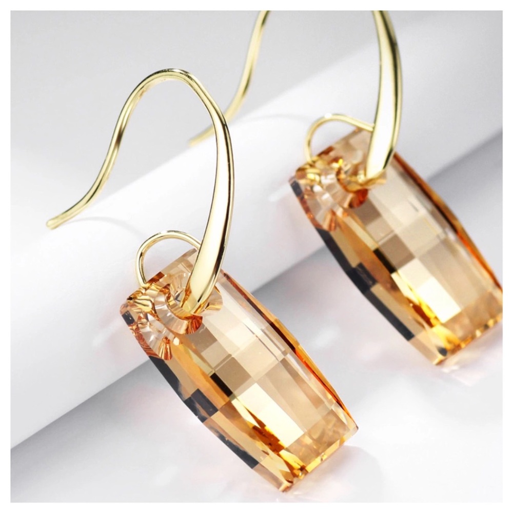 ❤️ Swarovski Crystals Faceted Gold Earrings - Picture 3 of 5