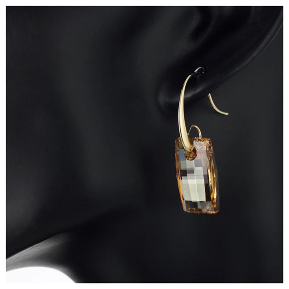 ❤️ Swarovski Crystals Faceted Gold Earrings - Picture 5 of 5