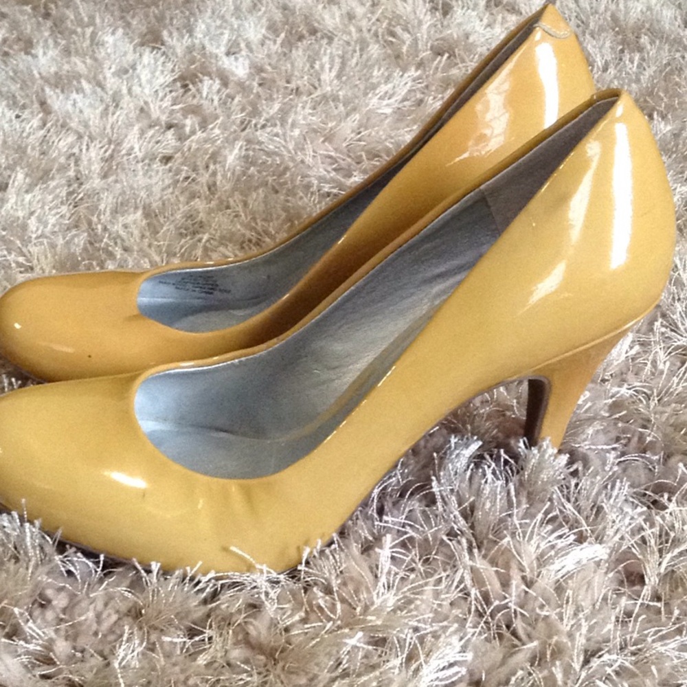 $10 - Picture 2 of 3