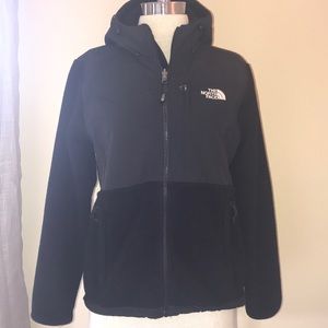 Black North Face Denali jacket with hood