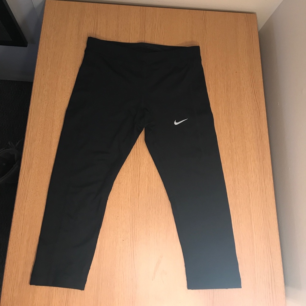Nike training Capri leggings