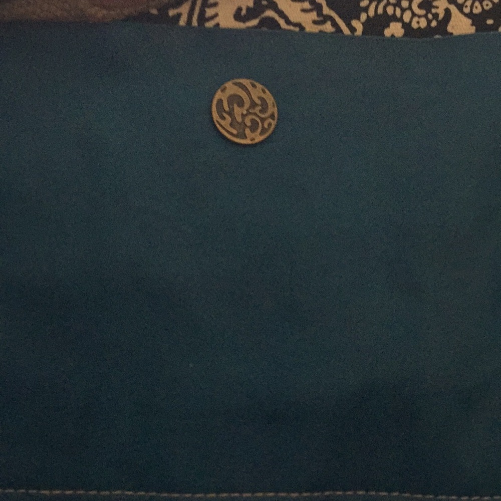 CLOTH AN FAUX LEATHER PURSE NEW - Picture 8 of 8