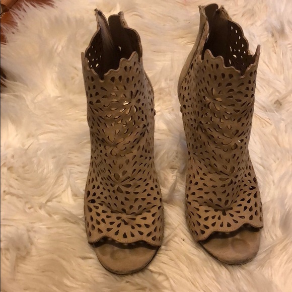 Aldo Ankle Boots - Picture 1 of 6