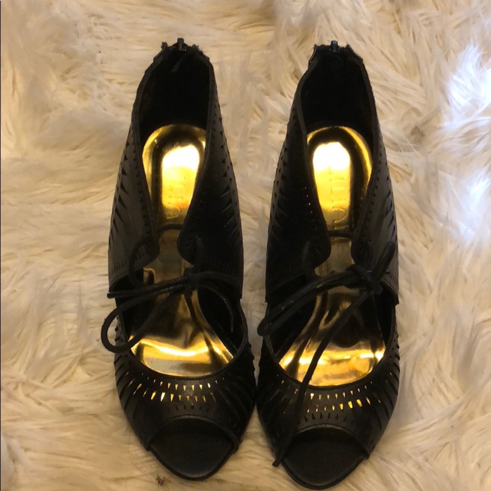 Sexy black tie up shoes