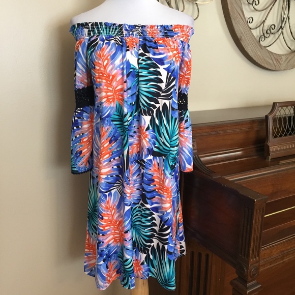 Jennifer Lopez Dresses & Skirts - NWT JLO Size XL Tropical Off Shoulder Dress