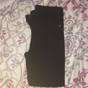 Black skinny jeans (jeggings)
