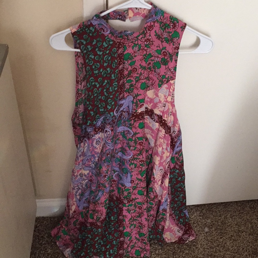 Super cute patterned dress!