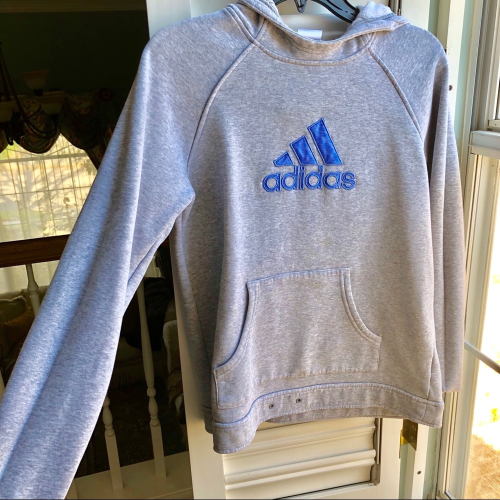 ADIDAS HOODIE SIZE MEDIUM