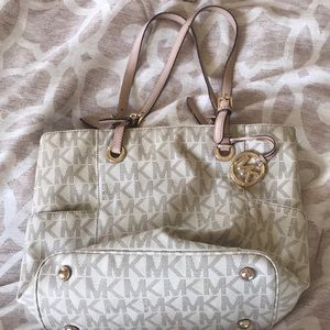Michale Kors Pursr