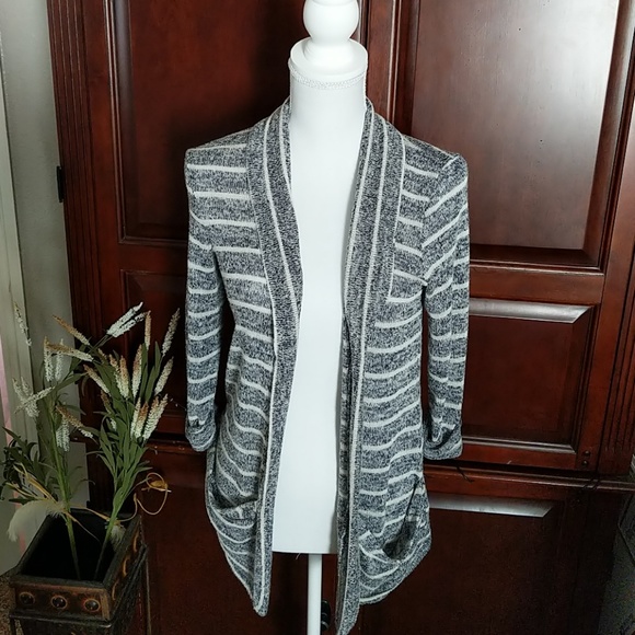 Pins & Needles Sweaters - Pins and Needles cardigan size medium