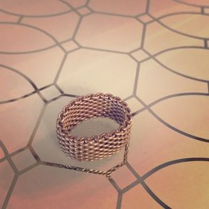 Tiffany mesh ring