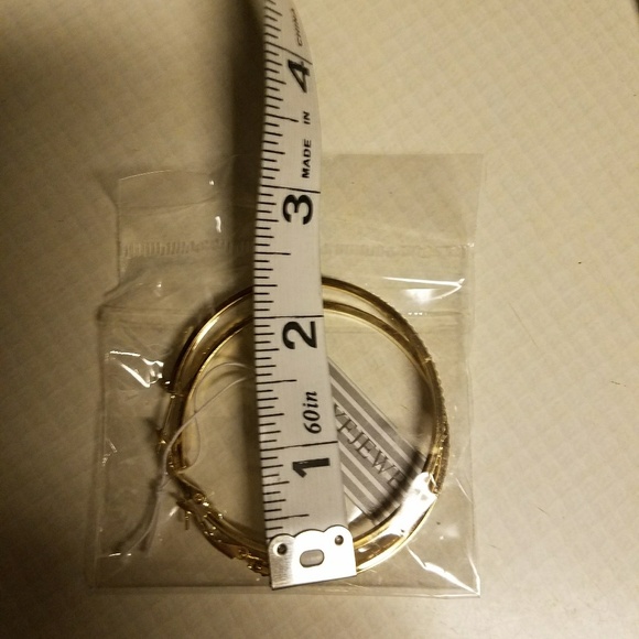 😎SILVERTONE HOOPS - Picture 2 of 2