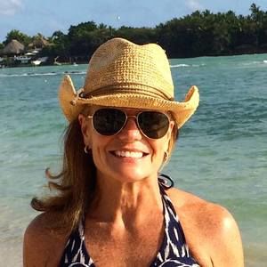 Meet your Posher, Laurie