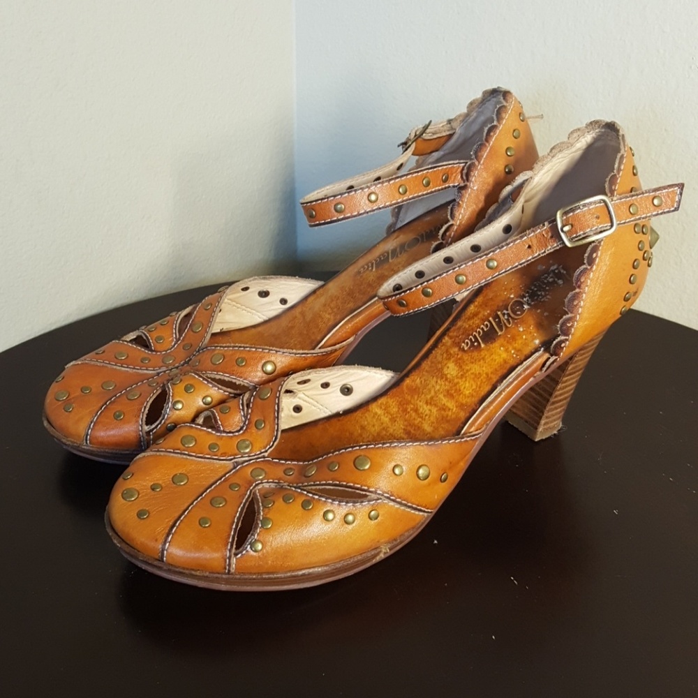 Vintage Navid ONadia Heels