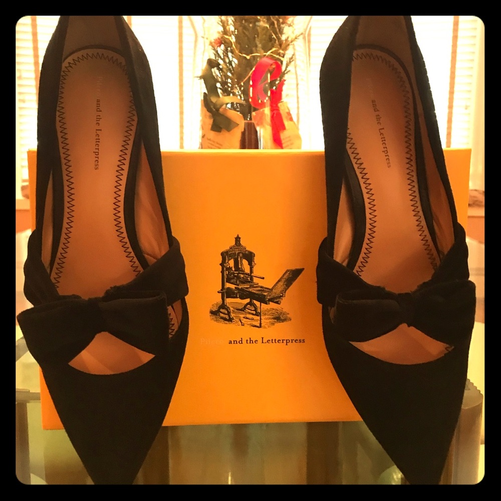 Black Velvet Pump by Pilcro And The Letterpress