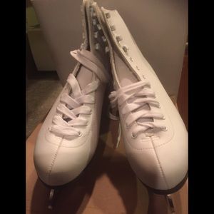 Ice skates woman size 7