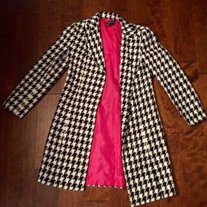 Houndstooth coat