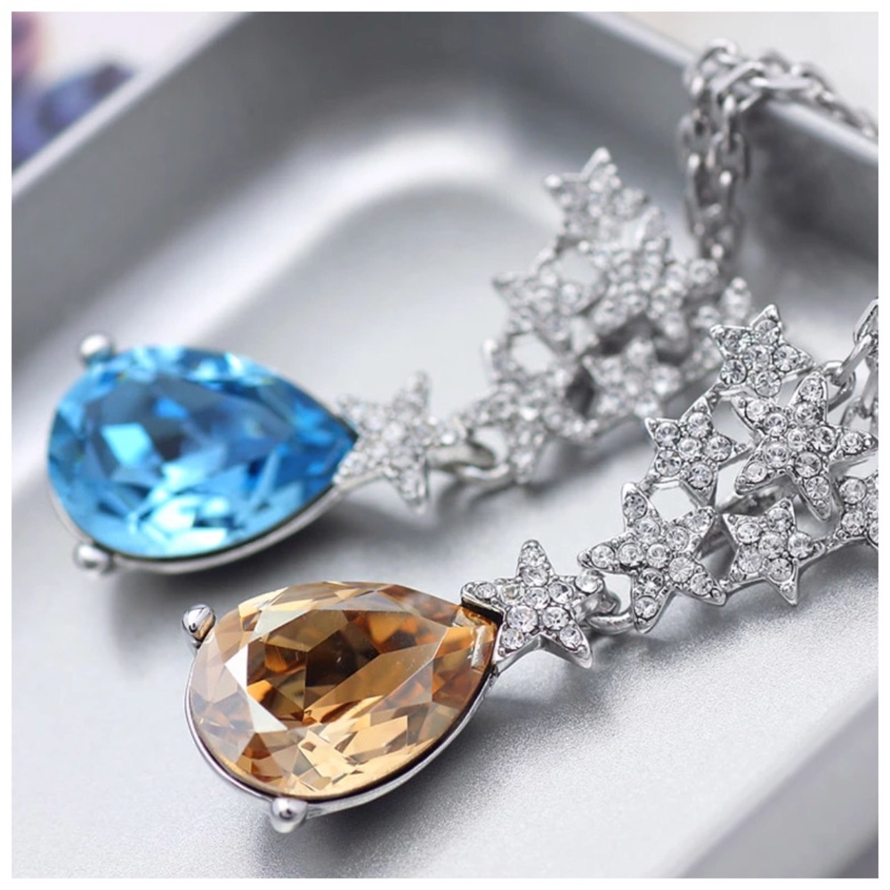 Swarovski Crystals The Baylee Star Necklace - Picture 6 of 6