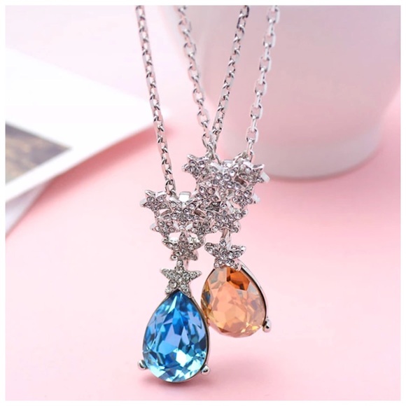 Swarovski Crystals The Baylee Star Necklace - Picture 5 of 6