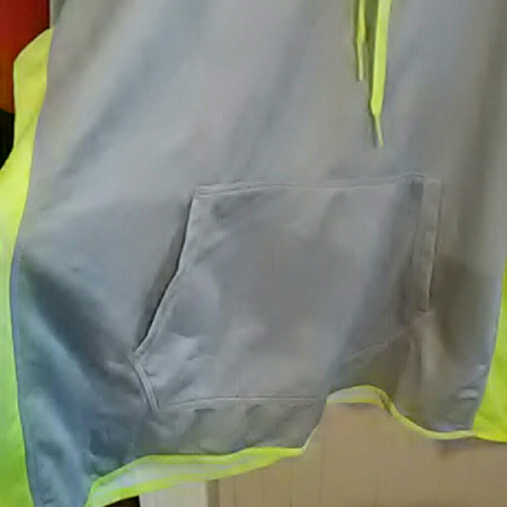 Sweater - Picture 2 of 3