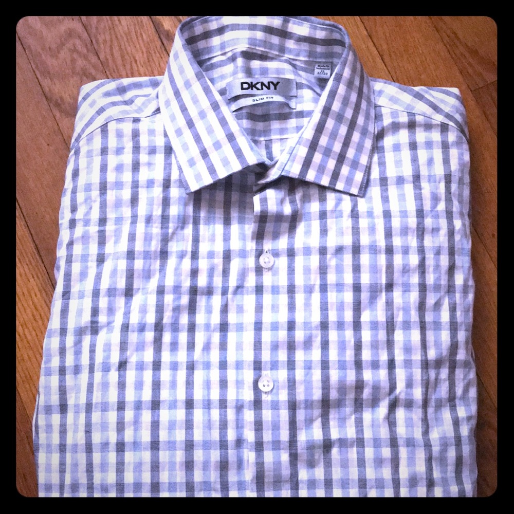 Men’s casual button down slim fit shirt.