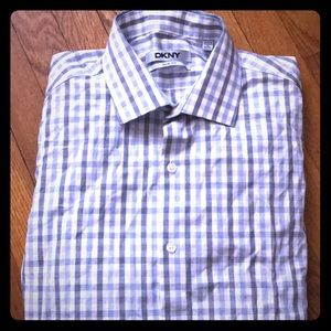 Men’s casual button down slim fit shirt.