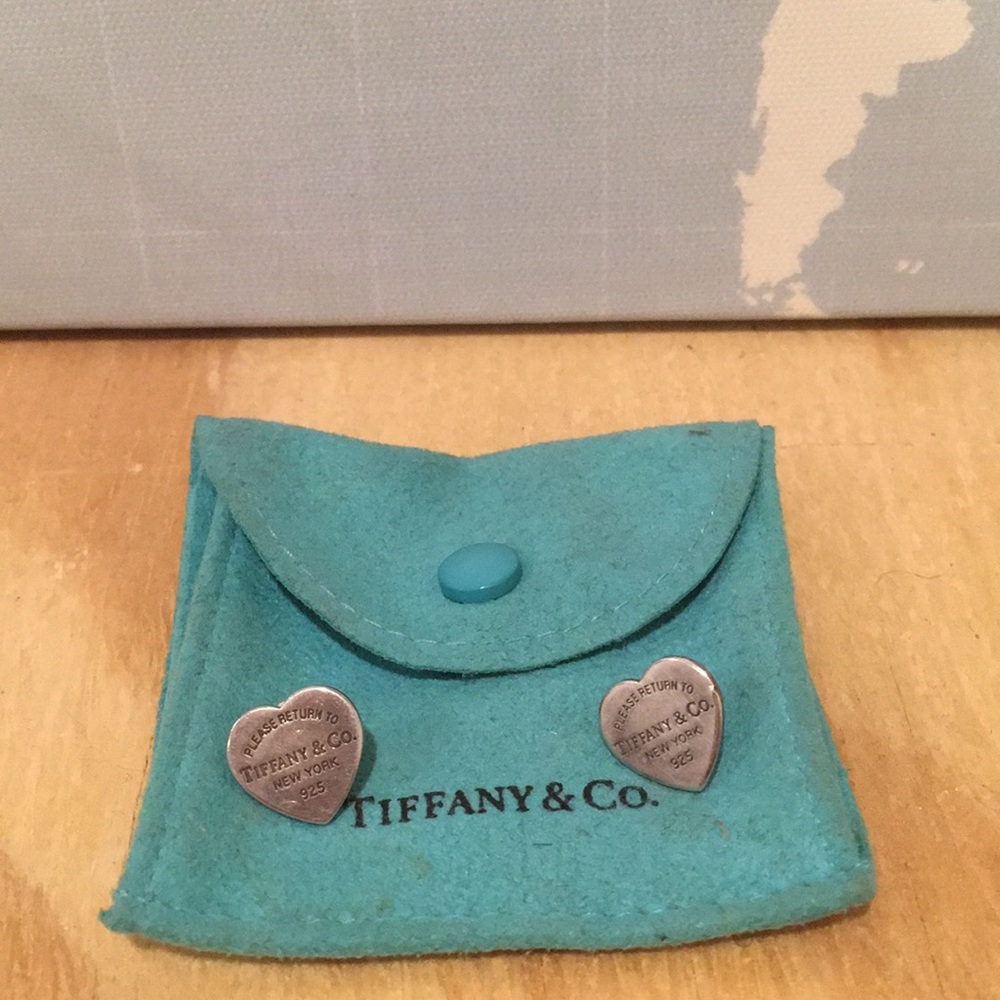 Return to Tiffany Medium Heart Earrings