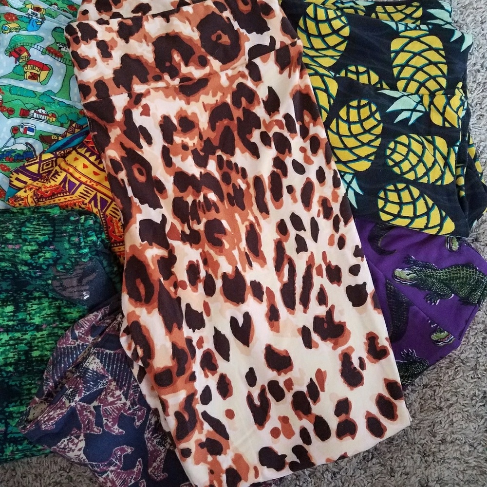 LulaRoe TC cheetah print leggings 😍😍