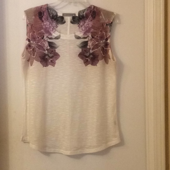 Tops - Lovely lightweight top
