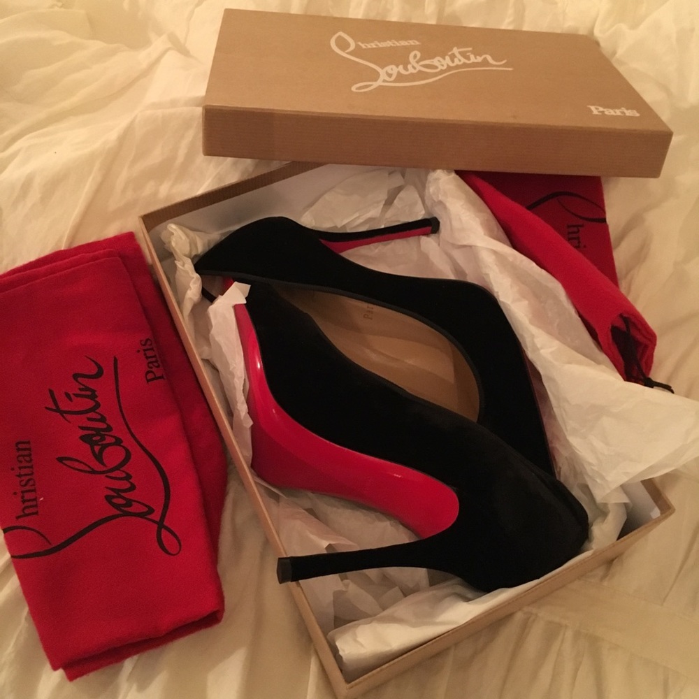 Decoltish 100 velvet style Louboutins