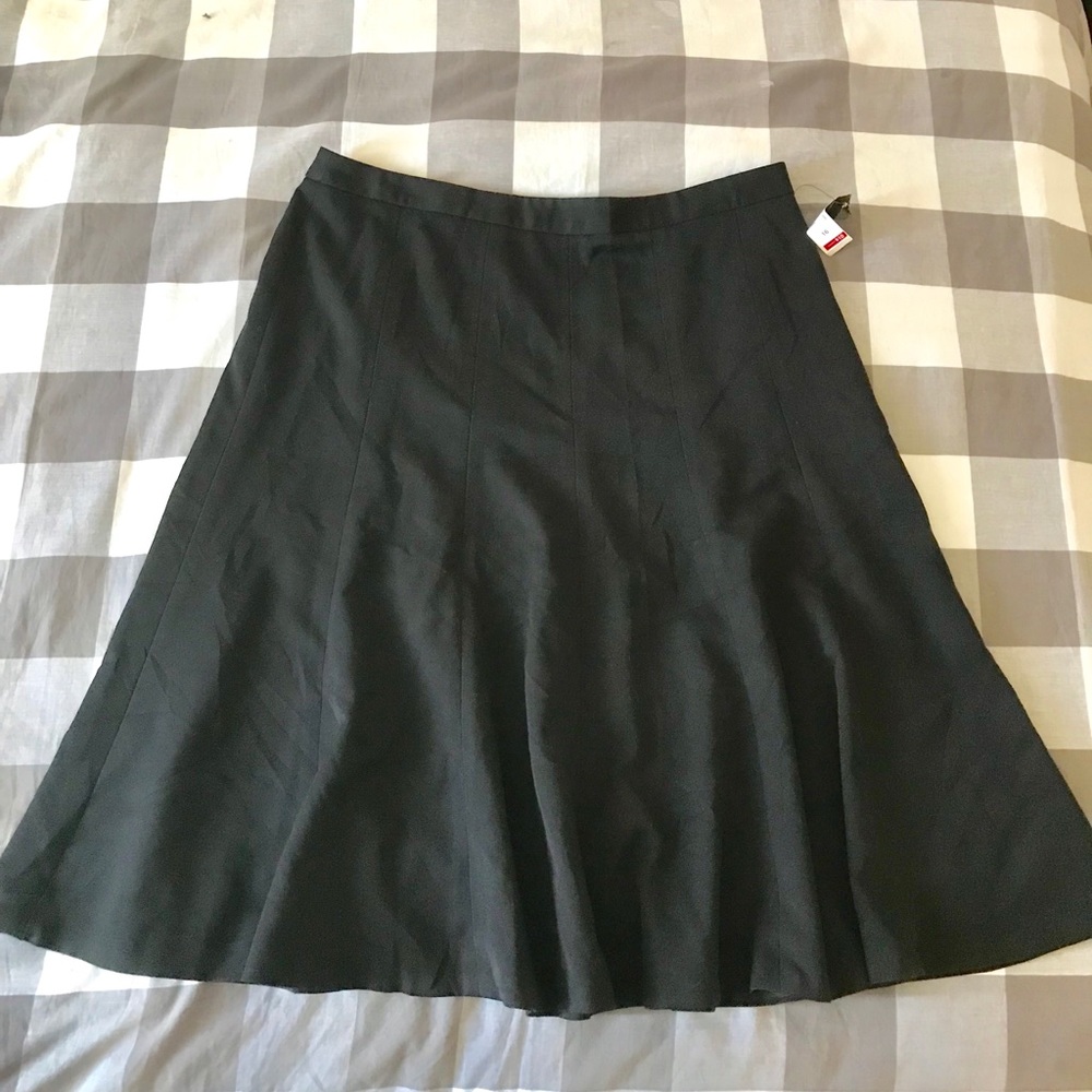 East 5th- Black flare skirt