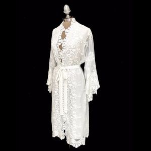 Lace kimono robe - NEW