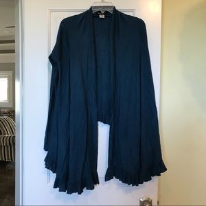 BCBG Cashnere blend sweater