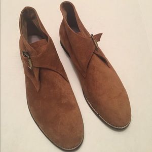 Johnston & Murphy Suede Boots