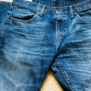 Mens Levis 527