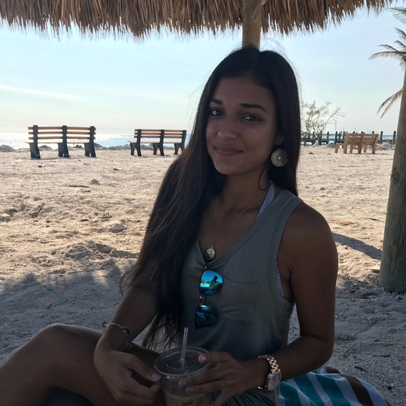 Meet your Posher, Alex - Picture 1 of 1