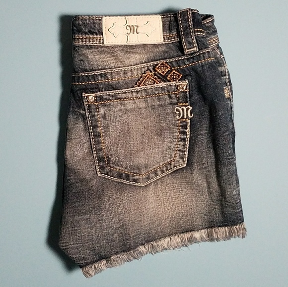 Miss Me Jean Embroidered Boyfriend Shorts - Picture 5 of 8