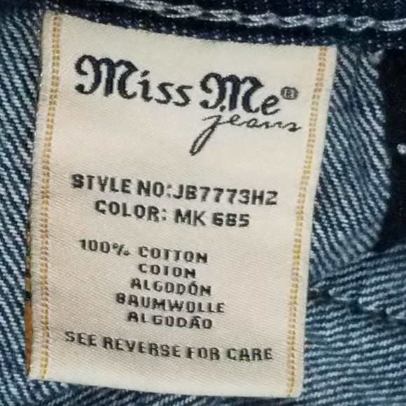 Miss Me Jean Embroidered Boyfriend Shorts - Picture 8 of 8