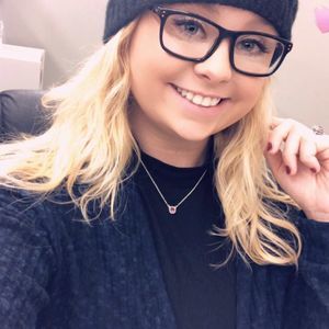 Meet your Posher, Brittani