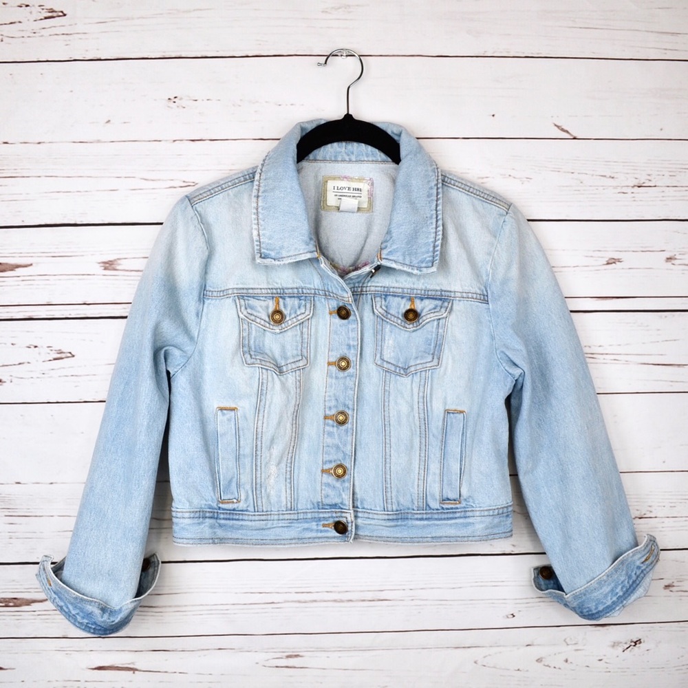 🚫SOLD!🚫 FOREVER 21 Light Denim Jean Jacket