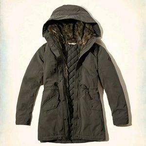 Hollister Girl's Women's Heritage Parka L $140