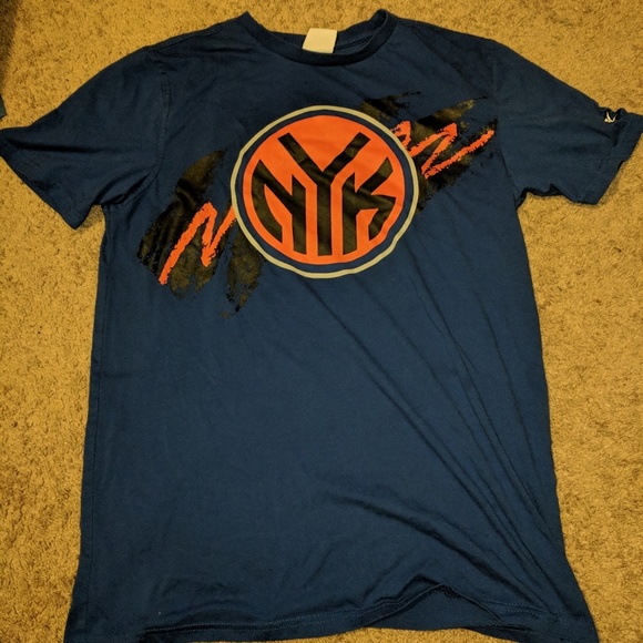 Closet giveaway - Picture 1 of 2